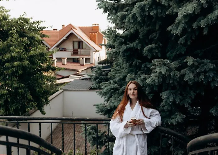 Готель Едуард Ужгород